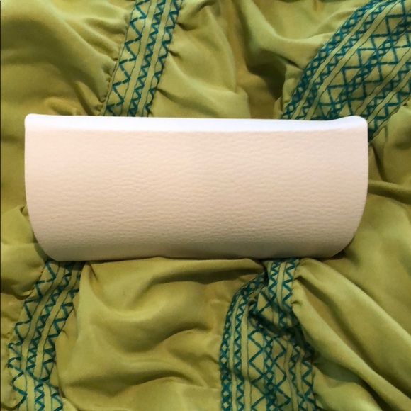 Michael Kors Sunglass Case - Picture 2 of 5